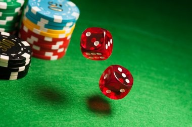 qqclubs Pusingan Ciri Bertema